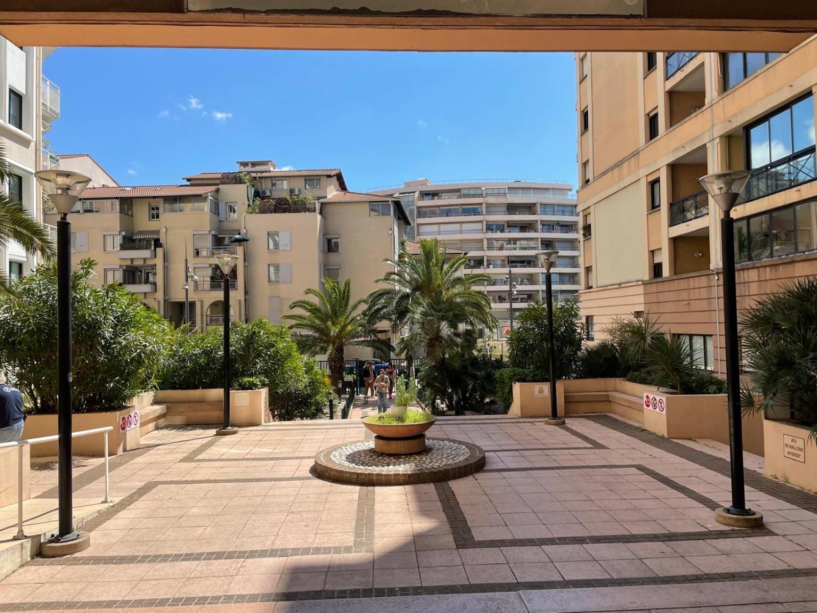 Residence Palme D'Azur Cannes La Bocca Εξωτερικό φωτογραφία